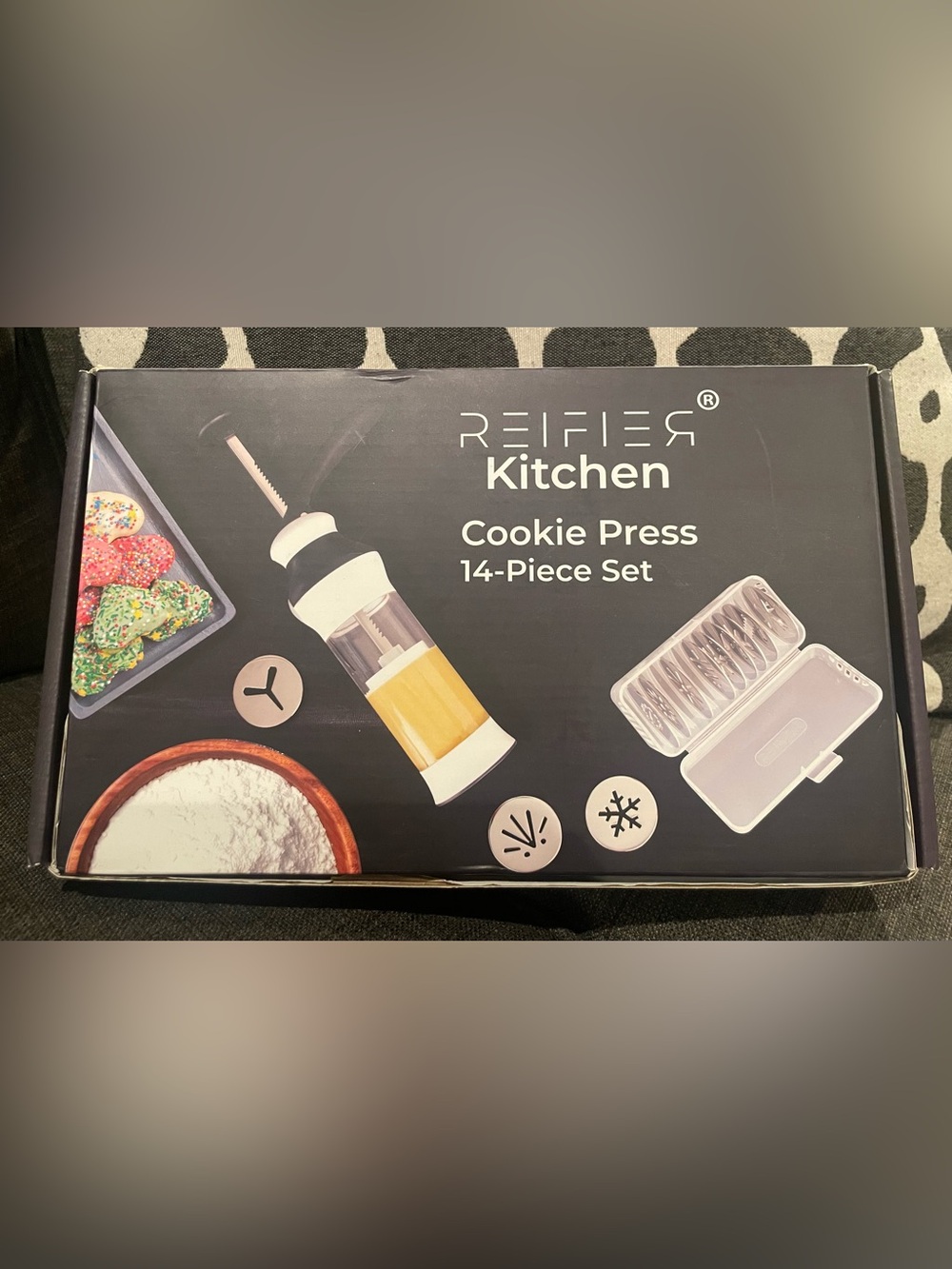 Reifier Kitchen Cookie Press 14-Piece Baking Set- NWT MSRP $49
